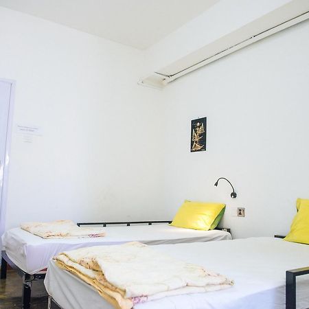 Dengba Hostel يانغون المظهر الخارجي الصورة