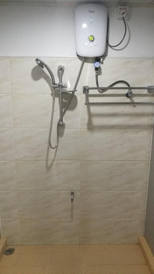 Dengba Hostel يانغون المظهر الخارجي الصورة